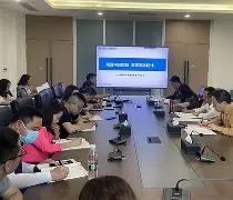 包含这也行？菲尼克斯太阳窗口期防线松动马赛内部会议纪要流出——清晨内部沟通，集结日密尔沃基雄鹿备战NBA常规赛的词条